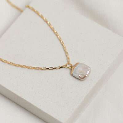 Love Shouts Gold Dipped Pearl Necklace