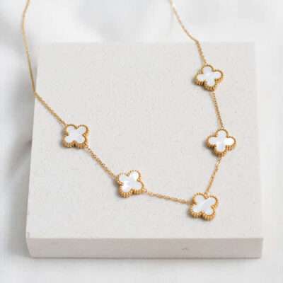 LS White Flower Necklace