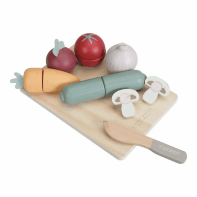 Little Dutch Slicing Vegetables